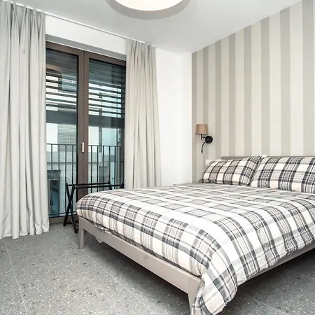 Boutique - Luxury & Wellness * Mediolan